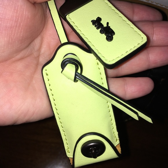 Coach 1941 Rogue rocketeer - Picture 6 of 8